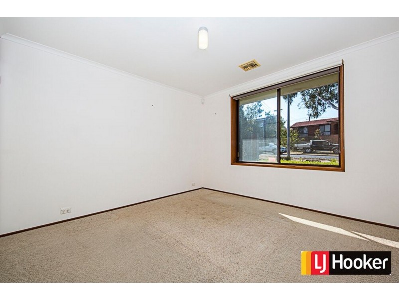 24 Ashkanasy Crescent, Evatt ACT 2617