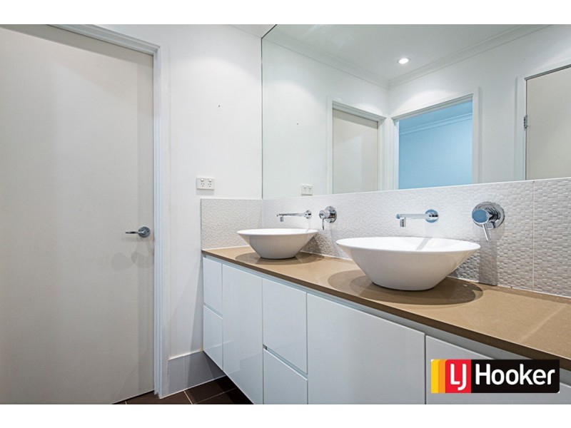 13 Fred Johns Crescent, Mckellar ACT 2617