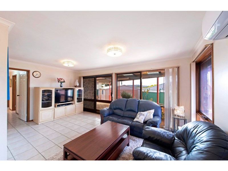 10 Meyrick Place, Florey ACT 2615