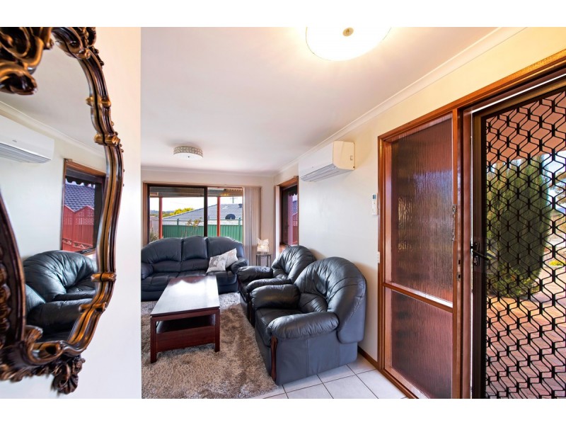 10 Meyrick Place, Florey ACT 2615