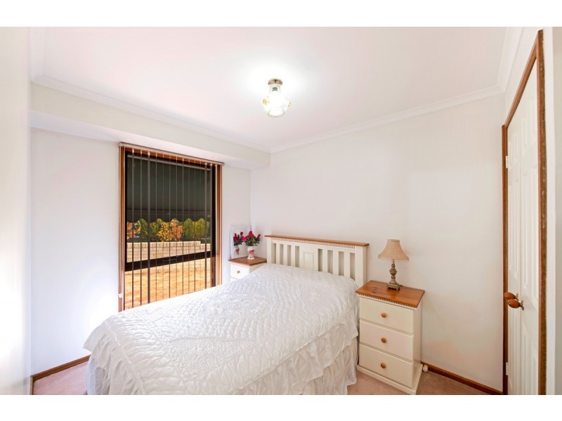 10 Meyrick Place, Florey ACT 2615