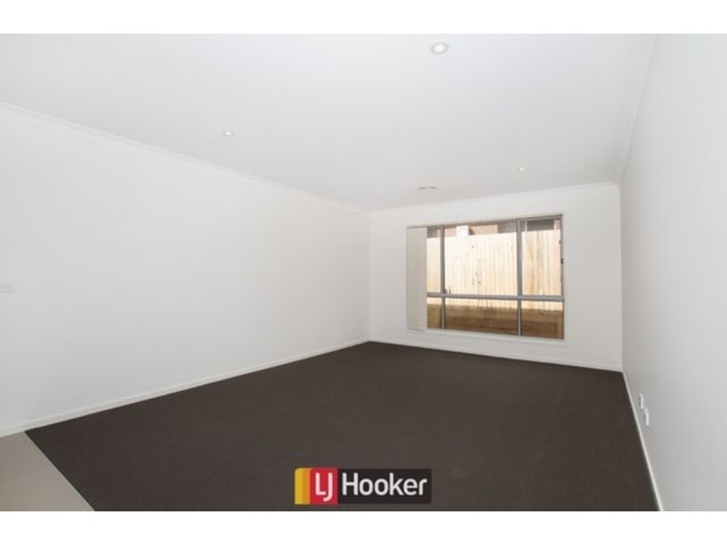 7 Peter Coppin Street, Bonner ACT 2914