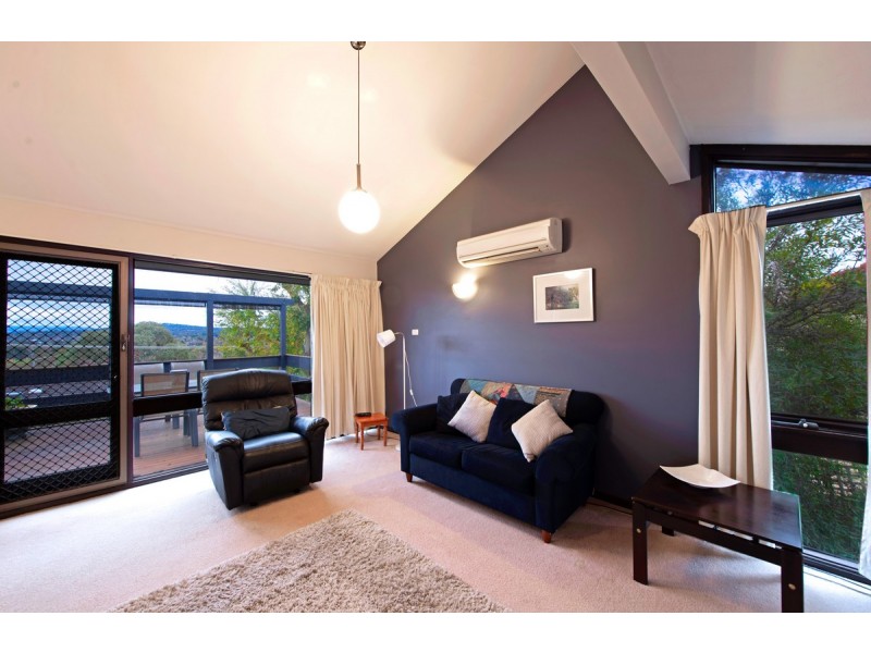 18 Sculptor Street, Giralang ACT 2617