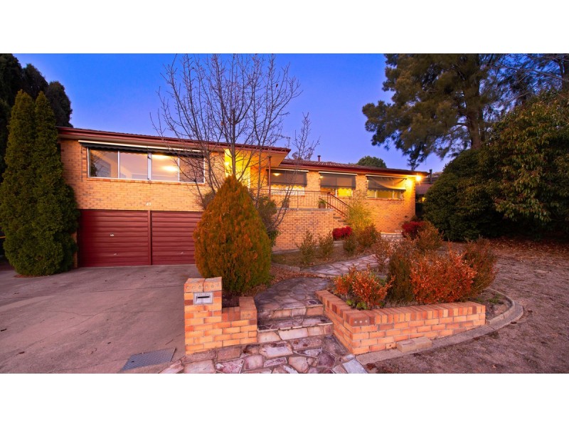 43 Hawkesbury Crescent, Farrer ACT 2607
