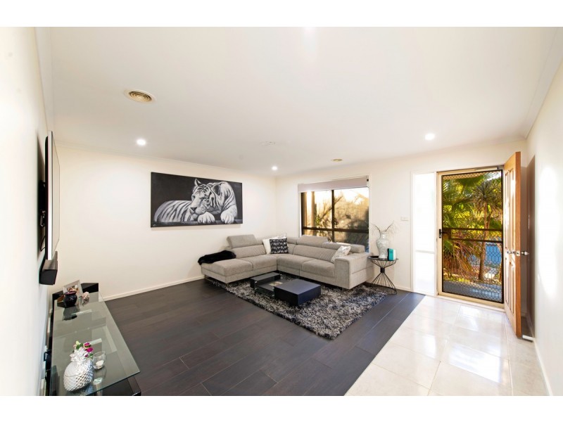 38 Jonsson Court, Dunlop ACT 2615