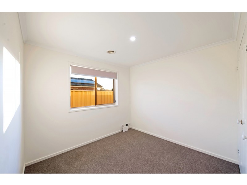 38 Jonsson Court, Dunlop ACT 2615