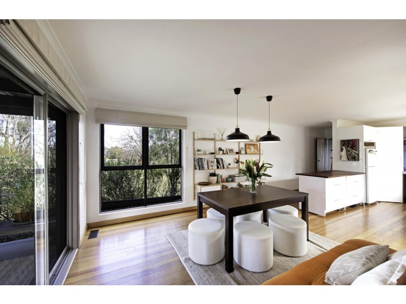 18 Mackenzie Street, Hackett ACT 2602