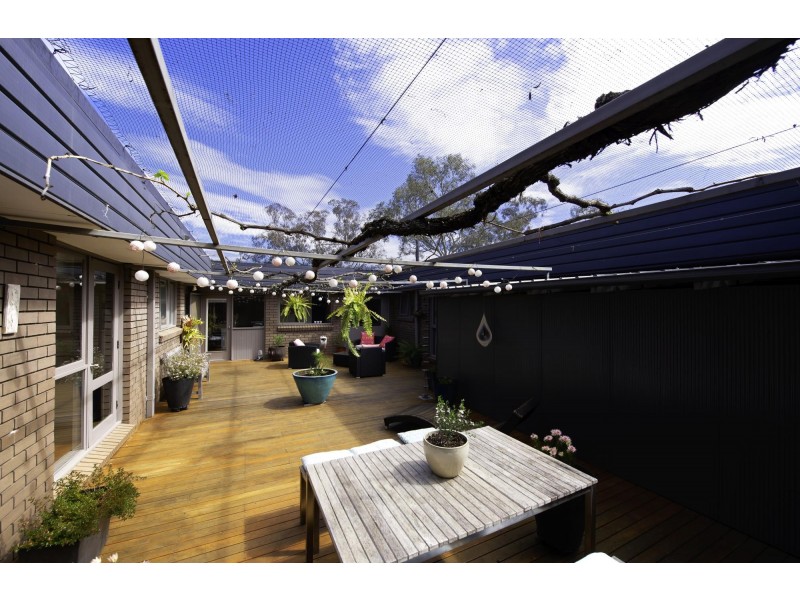 18 Mackenzie Street, Hackett ACT 2602