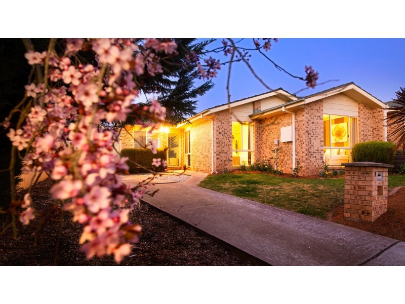 8 Iterra Grove, Ngunnawal ACT 2913