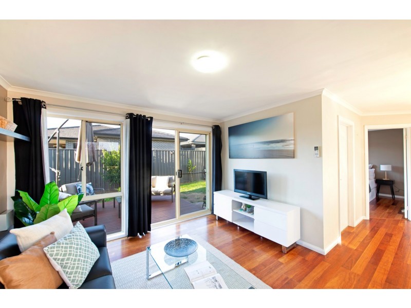 8 Iterra Grove, Ngunnawal ACT 2913