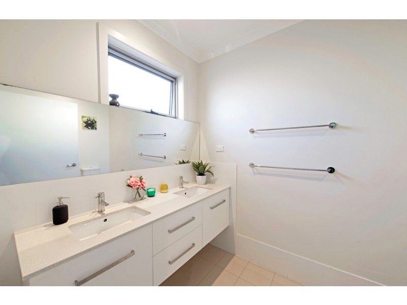 87 Kinloch Circuit, Bruce ACT 2617
