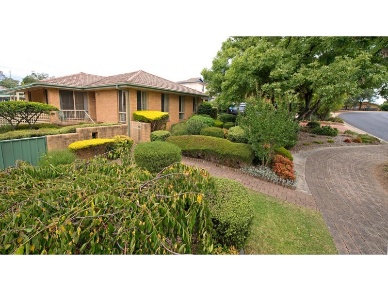 3 Denny Street, Latham ACT 2615