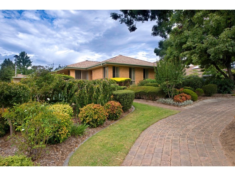 3 Denny Street, Latham ACT 2615