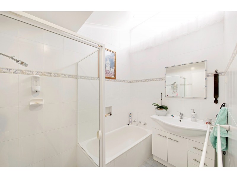 4 North Place, Charnwood ACT 2615