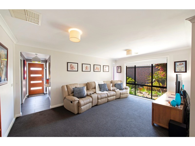 5 John James Loop, Macgregor ACT 2615