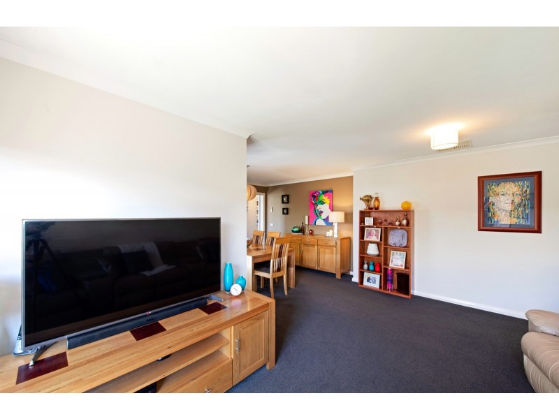 5 John James Loop, Macgregor ACT 2615