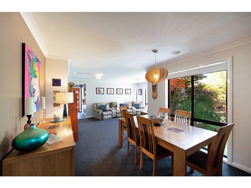 5 John James Loop, Macgregor ACT 2615