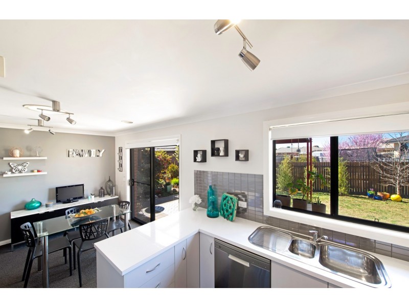 5 John James Loop, Macgregor ACT 2615