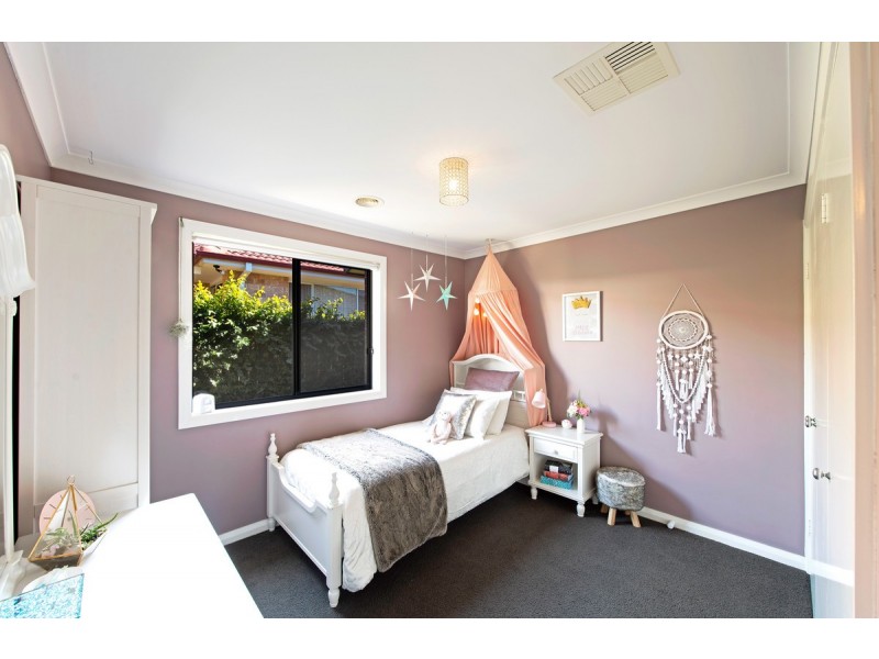 5 John James Loop, Macgregor ACT 2615