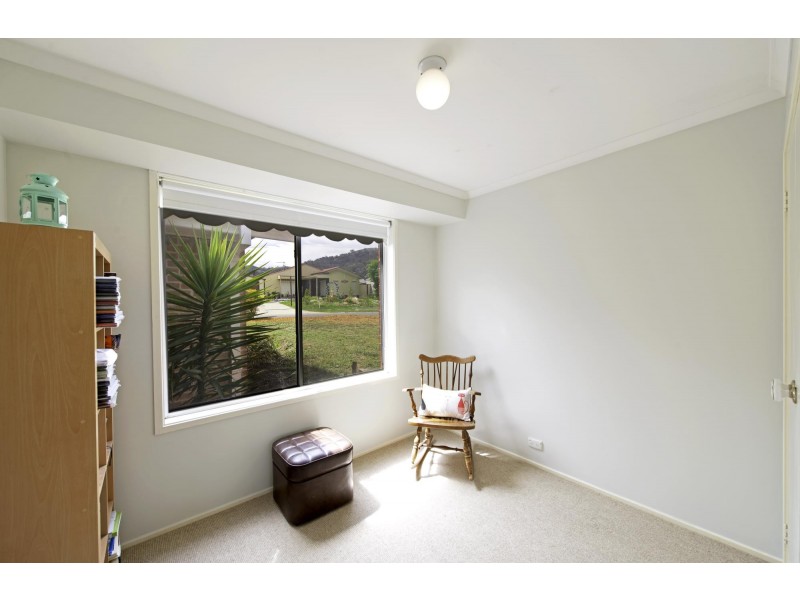 18 Brittlebank Circuit, Banks ACT 2906