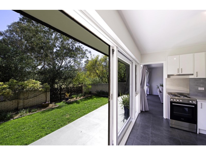 96 Grayson Street, Hackett ACT 2602