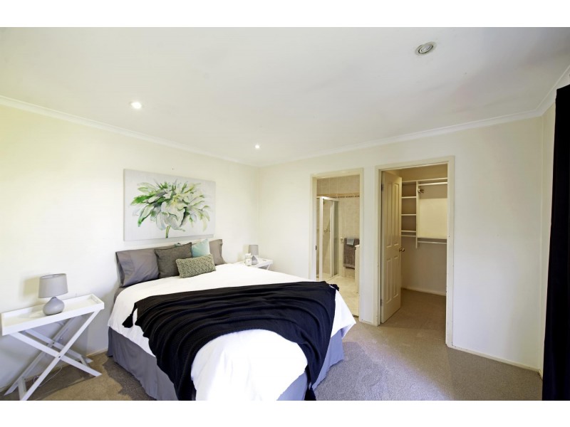 3 Hinchcliffe Place, Spence ACT 2615