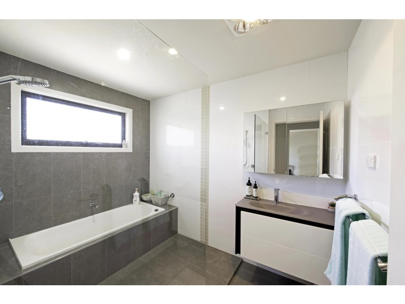 4/2 Ashburton Circuit, Kaleen ACT 2617