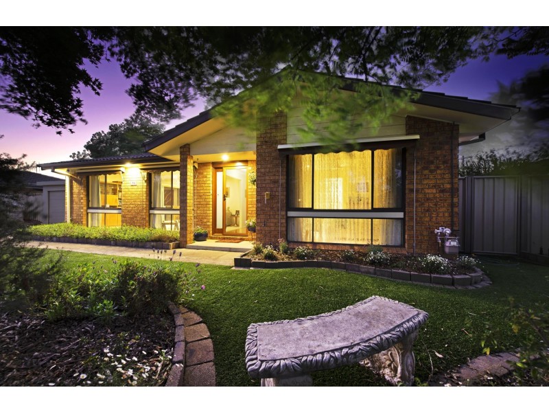 38 Smalley Circuit, Giralang ACT 2617