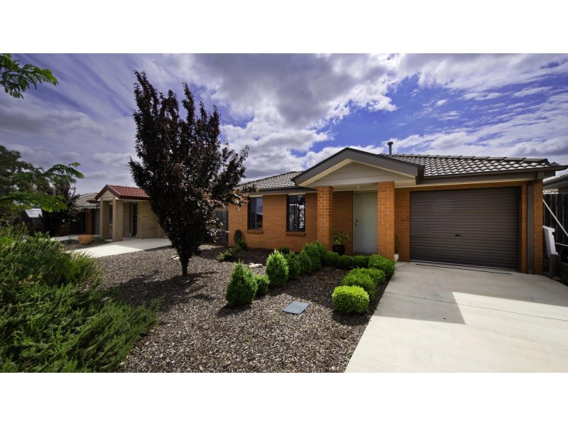 6 Isbister Street, Macgregor ACT 2615