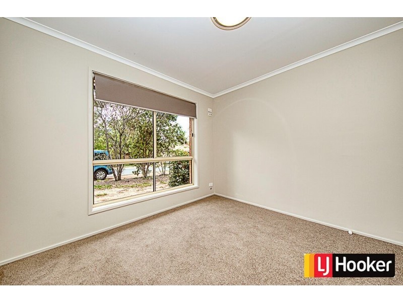 2 Lorne Place, Palmerston ACT 2913