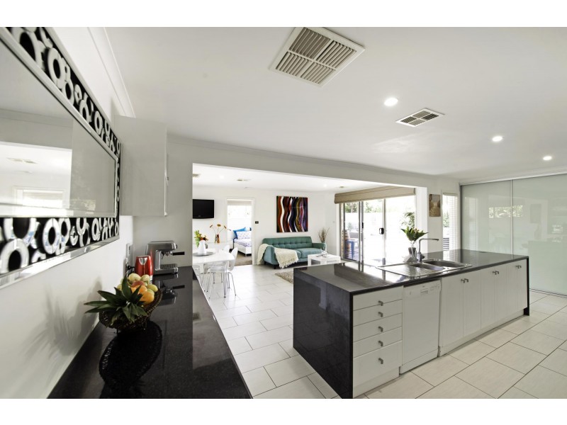 11 Bokhara Circuit, Kaleen ACT 2617
