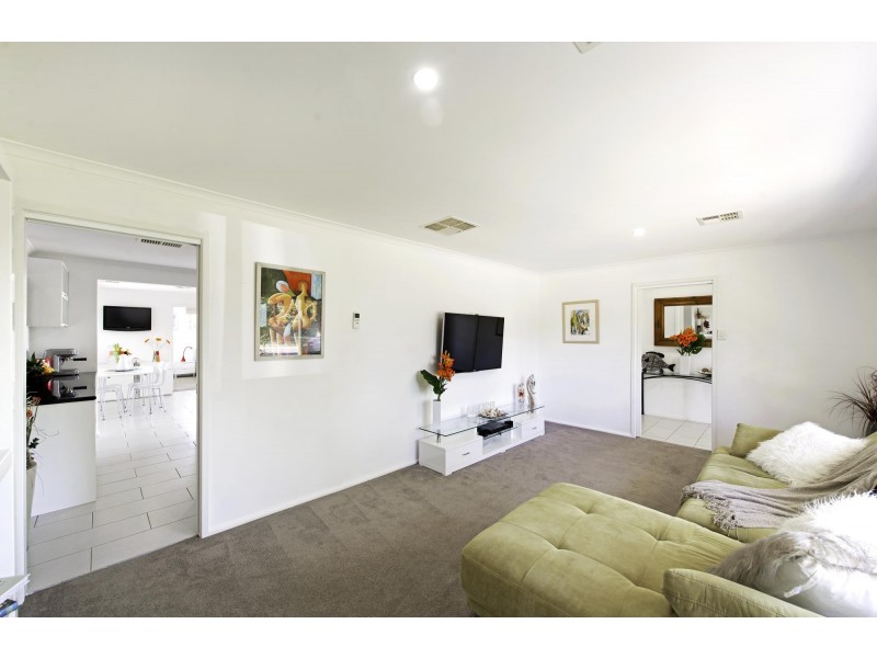 11 Bokhara Circuit, Kaleen ACT 2617