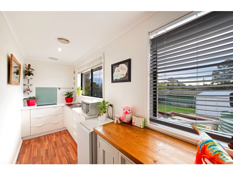 4 Crawford Crescent, Flynn ACT 2615