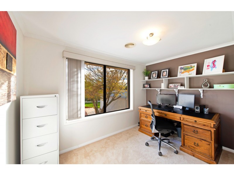 4 Crawford Crescent, Flynn ACT 2615