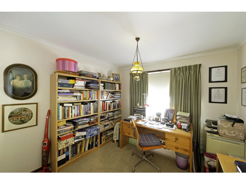 5 Sculptor Street, Giralang ACT 2617