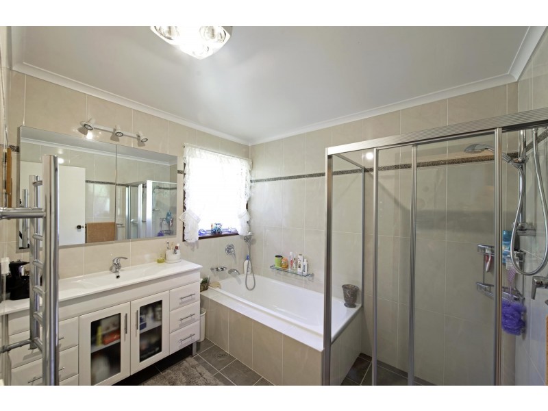 5 Sculptor Street, Giralang ACT 2617