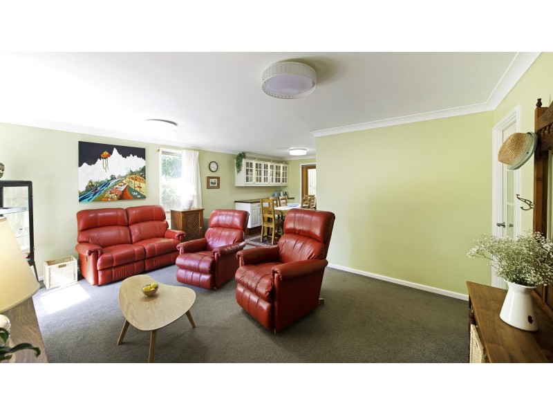 16 Onkaparinga Crescent, Kaleen ACT 2617