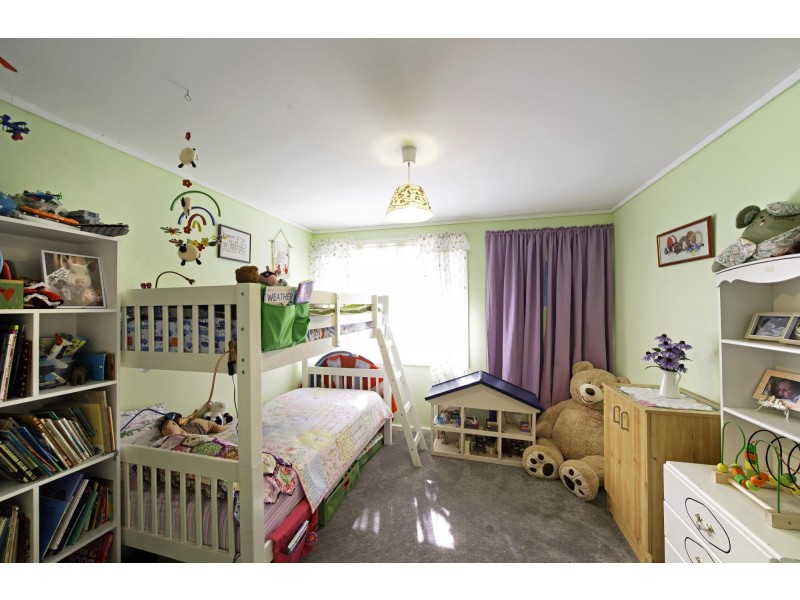 16 Onkaparinga Crescent, Kaleen ACT 2617