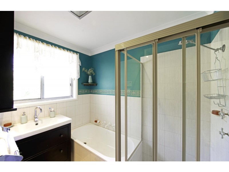 16 Onkaparinga Crescent, Kaleen ACT 2617