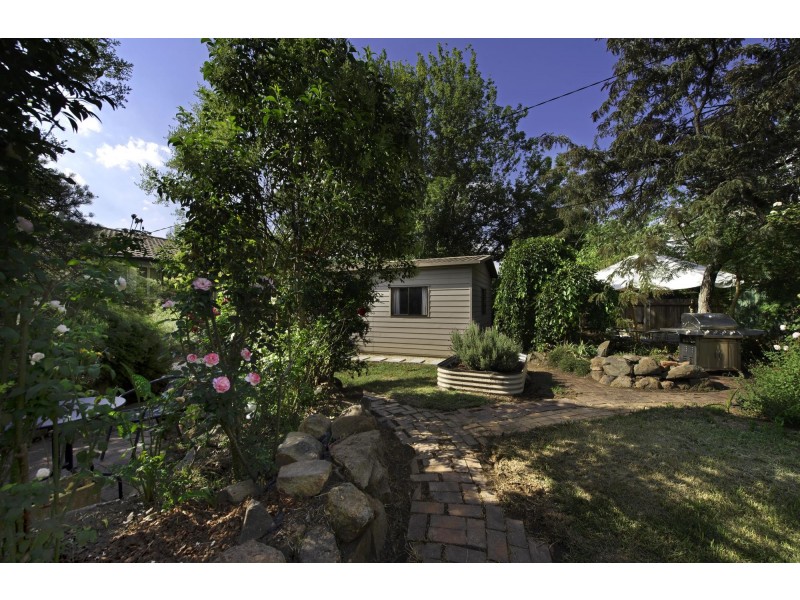 16 Onkaparinga Crescent, Kaleen ACT 2617
