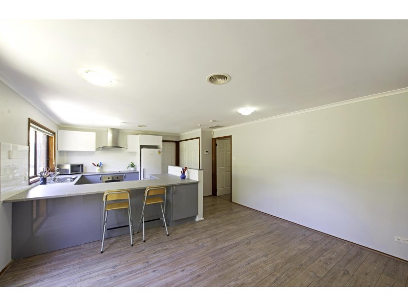 6 North Place, Charnwood ACT 2615