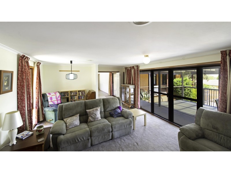 6 North Place, Charnwood ACT 2615