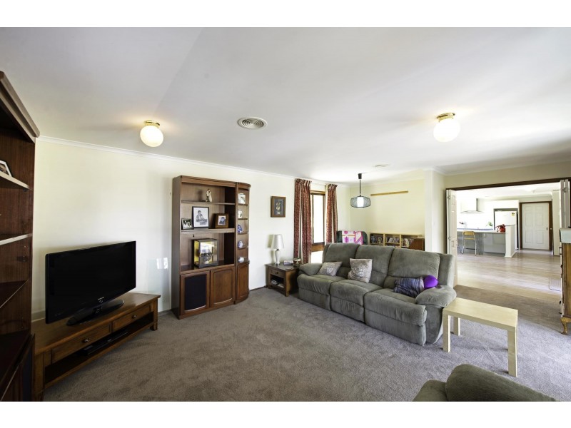 6 North Place, Charnwood ACT 2615