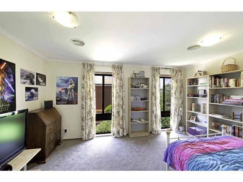 6 North Place, Charnwood ACT 2615