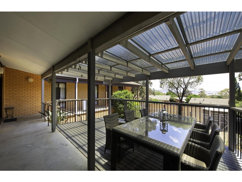 6 North Place, Charnwood ACT 2615