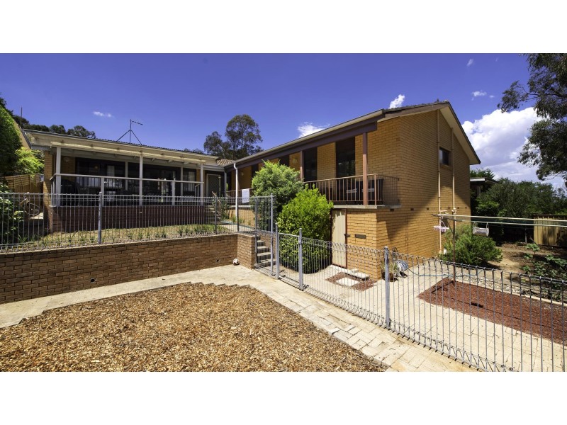 6 North Place, Charnwood ACT 2615