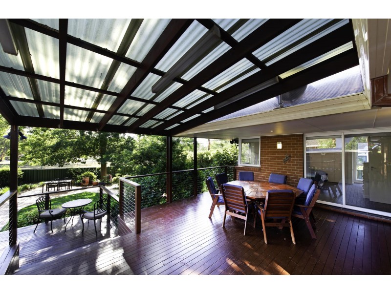 123 MacKenzie Street, Hackett ACT 2602