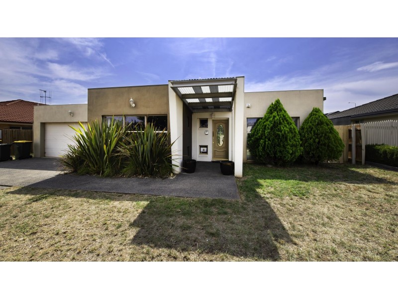 36 Strayleaf Crescent, Gungahlin ACT 2912