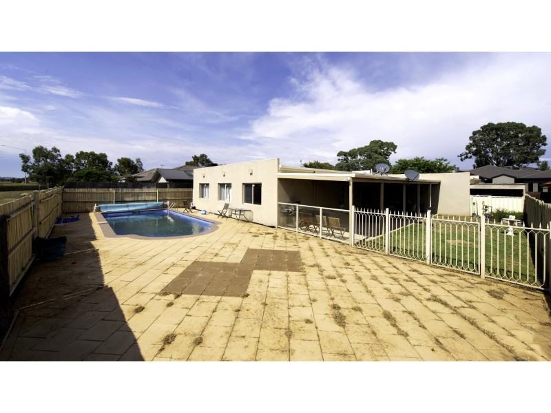 36 Strayleaf Crescent, Gungahlin ACT 2912