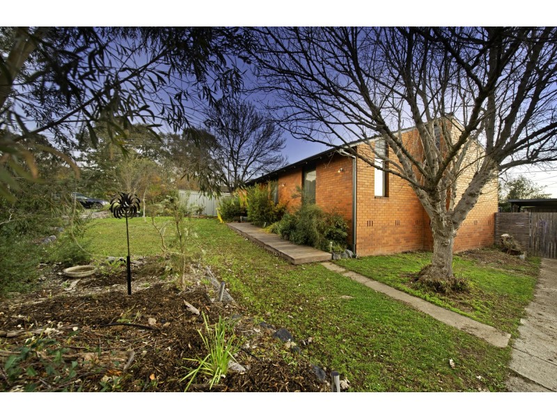 70 Antares Crescent, Giralang ACT 2617